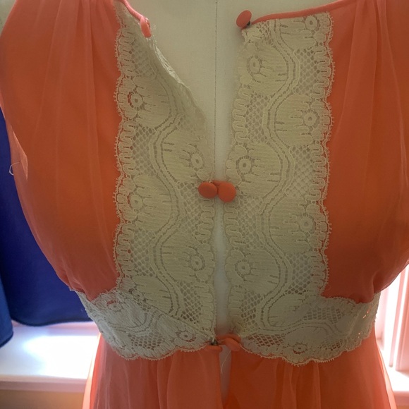 Vintage Peach Nightie Nightgown by Gossard Artemis, Nylon, Size S - Picture 10 of 10